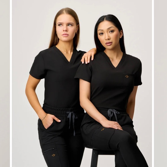 Luuna Astra Scrub Top - Picture 3 of 7